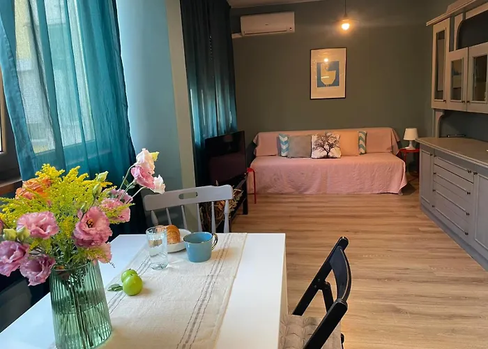 Glarus By Park Apartment *